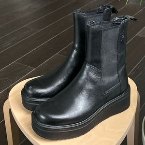 vagabond tara boots - size 36 / us size 6